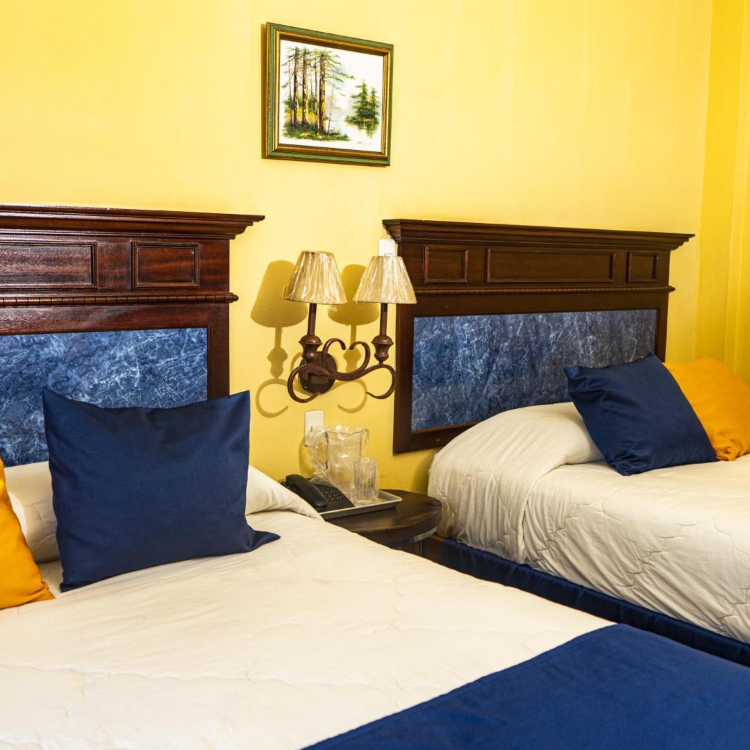 Hotel Las Hamacas La Ceiba Bagian luar foto